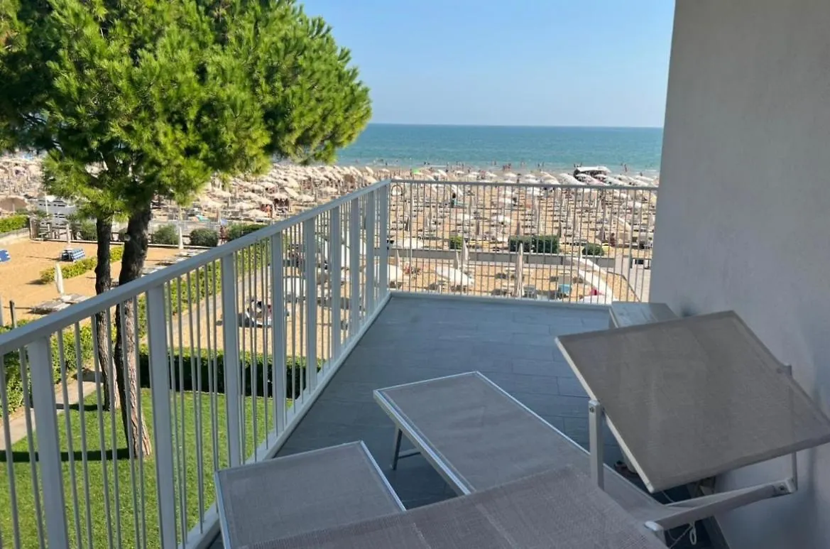 Appartamento Frontemare Lido di Jesolo 0*,  Italien