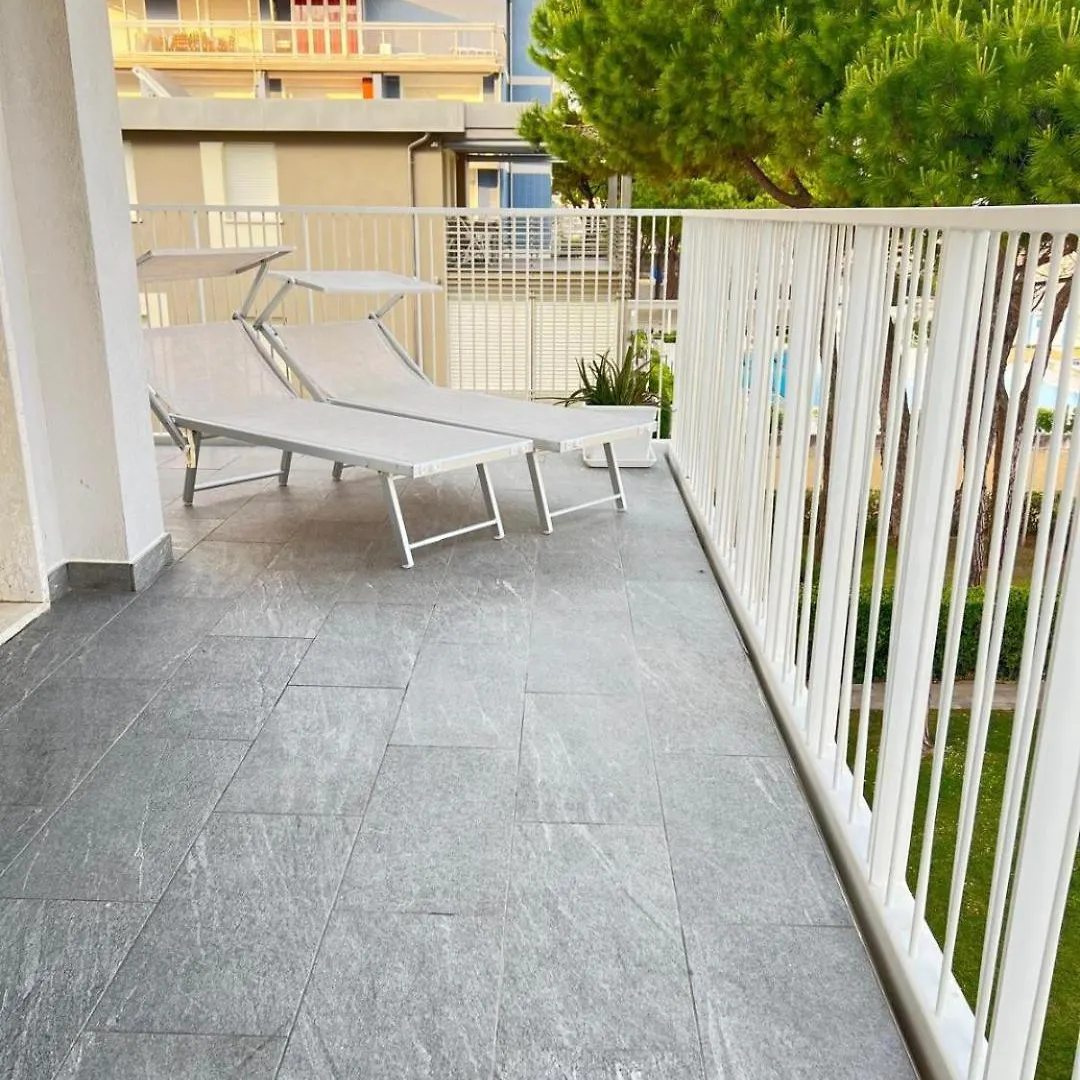 Daire Appartamento Frontemare Lido di Jesolo İtalya